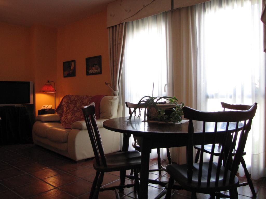Hostal Rural Huartearena Iza Ngoại thất bức ảnh